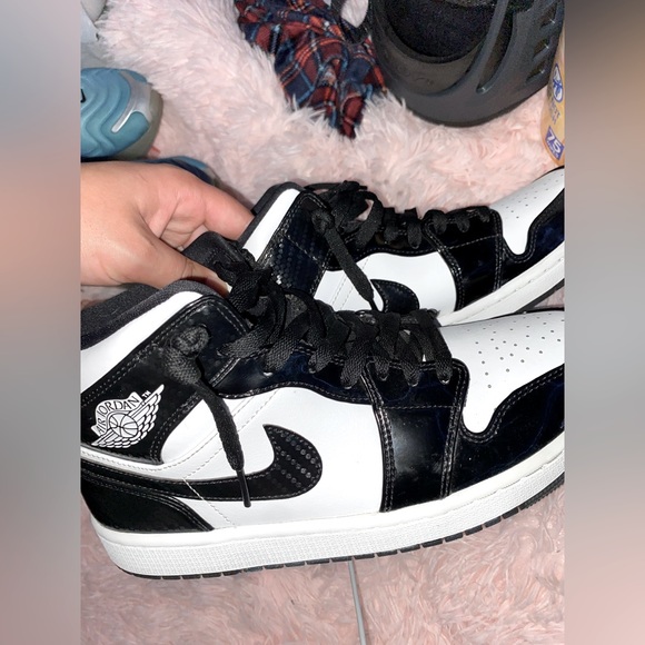 Women’s Air Jordan 1 Mid SE “All Star 2021” - Picture 2 of 7